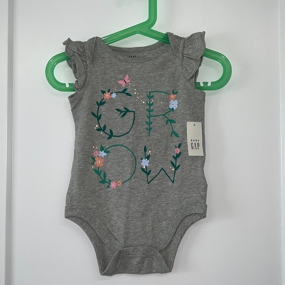 NEW BABY GAP GREY ONSIE 6-12 months. - Picture 1 of 8